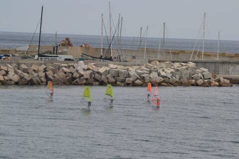 Albert Isanta, segon, i Judith Manzano, primera femenina a la classe Windsurfer. - 2